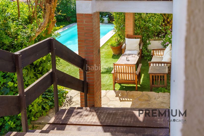 Foto 9ae5cade-0f8e-4336-861e-3770c87b41de. Casa amb calefacció aparcament piscina a Montmar Castelldefels