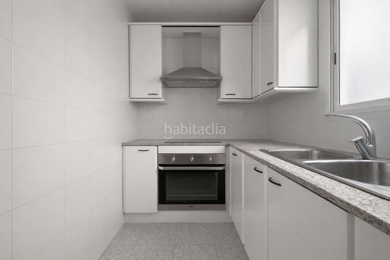 Foto 44ede1e4-eea9-49a4-b091-6f377e78eba8. Piso ascensor balcon en Vila de Gràcia Barcelona