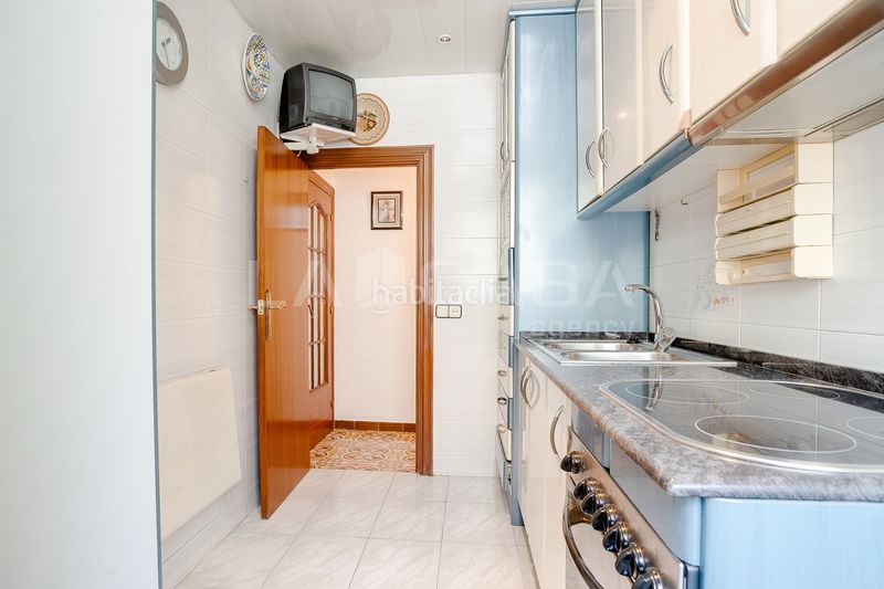 Foto 11e3ae0e-ee1f-4478-b696-6db2b508ee01. Planta baixa a Sant Ildefons Cornellà de Llobregat