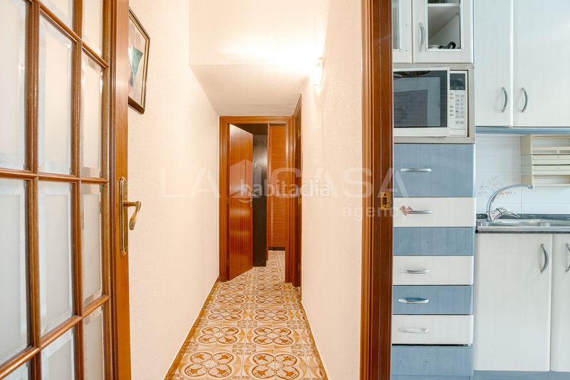 Foto 6ffcdae0-d7c8-4268-825f-8a8d9bd667de. Planta baixa a Sant Ildefons Cornellà de Llobregat