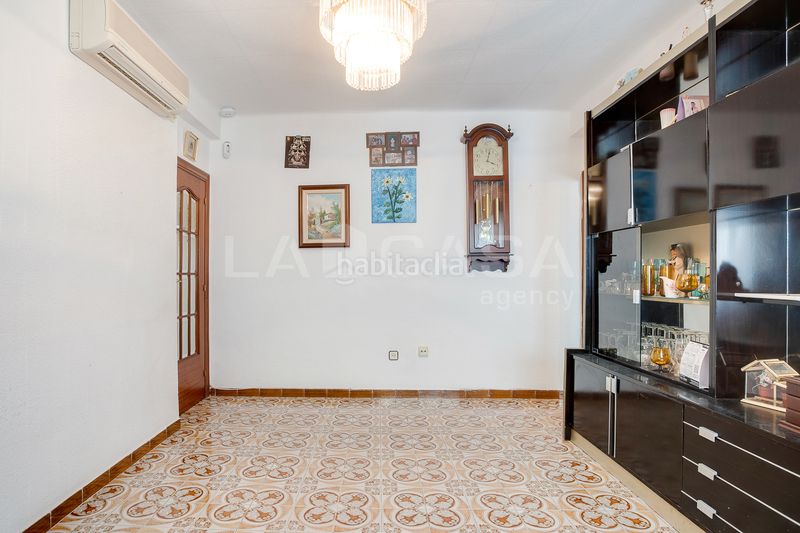 Foto a642ea09-d83a-4415-8eb5-15f54df27d97. Planta baixa a Sant Ildefons Cornellà de Llobregat
