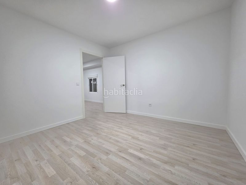 Foto ebaedd7a-b390-403f-8e25-34cd64f90daf. Planta baixa a Sant Ildefons Cornellà de Llobregat