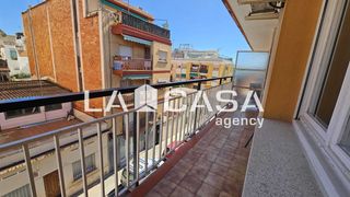 Appartamento  Carrer de borràs. Cuatro habitaciones
