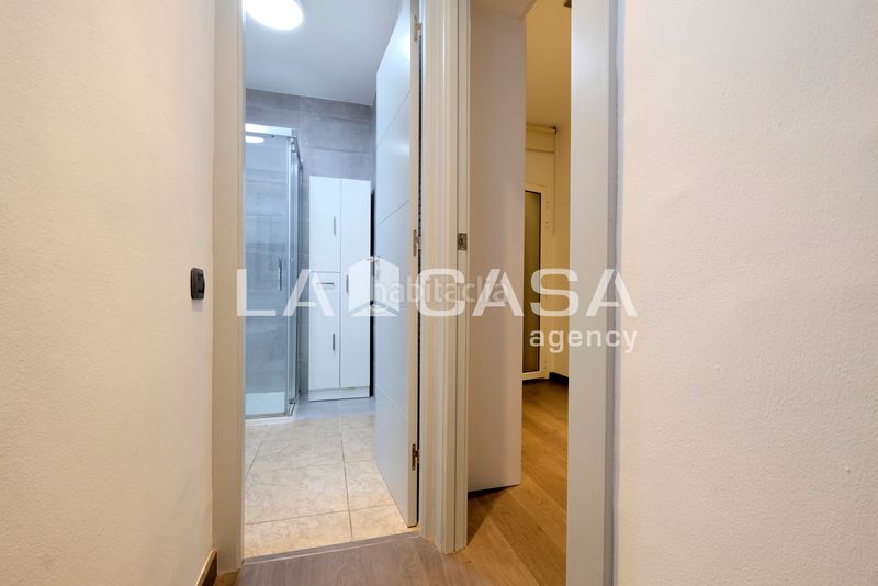 Foto 488b4eab-da21-47fe-b9ee-de88e9033720. Pis a Vilapicina - Torre Llobeta Barcelona