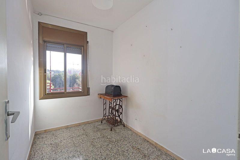 Foto 5614e5b8-e224-4d98-8cee-92b2a9d2413e. Pis amb calefacció a Can Clota Esplugues de Llobregat
