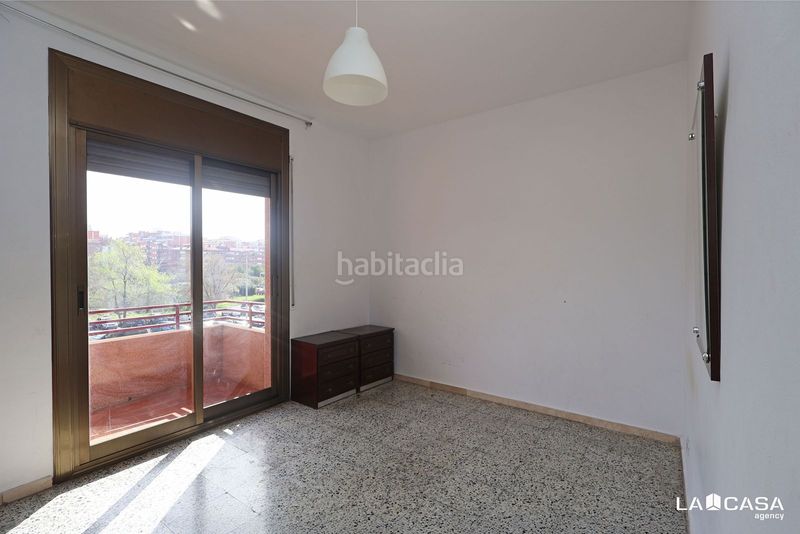 Foto cfc3da09-e719-46c6-8e27-65c68d9c3df5. Pis amb calefacció a Can Clota Esplugues de Llobregat
