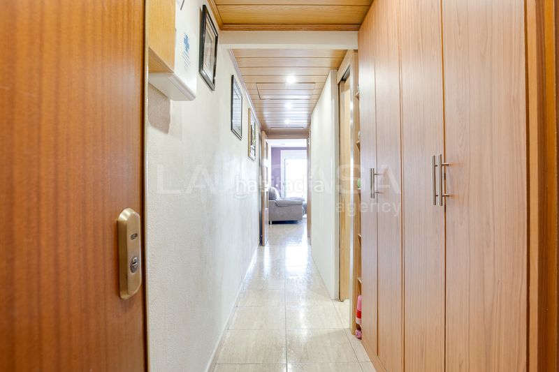 Foto b2278365-d7e1-412a-b699-093a3379ee40. Pis a El Besòs Sant Adrià de Besòs