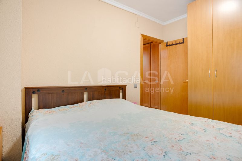Foto 594a3f33-b6ab-447f-ada0-45d37445e08f. Pis amb calefacció a El Besòs Sant Adrià de Besòs