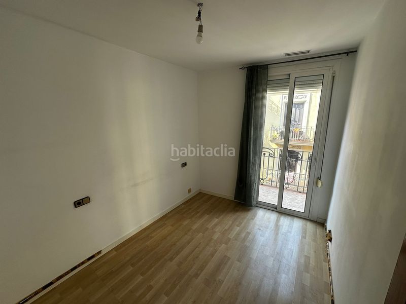 Foto b0240712-f8db-4e55-89ae-bc116e8ee17b. Pis a Sants-Badal Barcelona