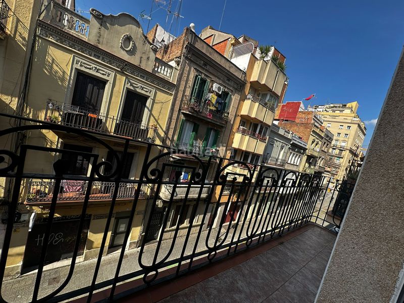 Foto c74853a0-0e9d-480c-bb8e-281d369da919. Pis a Sants-Badal Barcelona