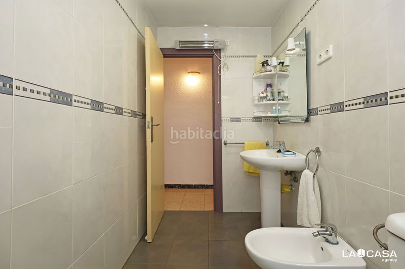 Foto eb07b0c0-41ab-467d-80d6-6a064bd9bdc3. Pis a Can Clota Esplugues de Llobregat