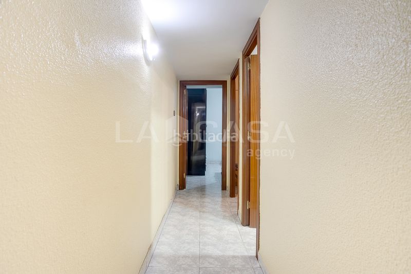 Foto ee1e38ad-0291-4bb4-a3cf-6d667f0be868. Pis amb calefacció a Sant Ildefons Cornellà de Llobregat