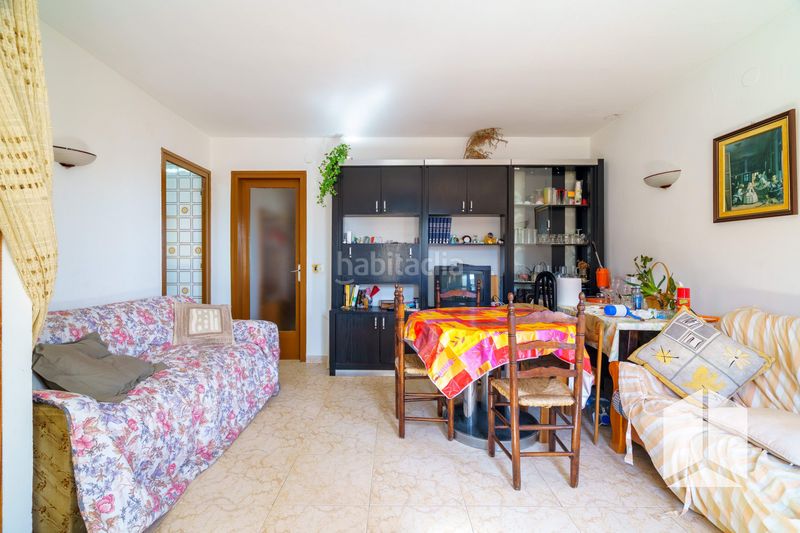 Foto 0da01acd-2c26-4e13-ae56-0d5962d32177. Casa amb aparcament a Bisbal del Penedès (La)