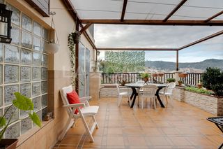 Casa  Carrer del penyal. Casa de dos habitaciones y dos baños