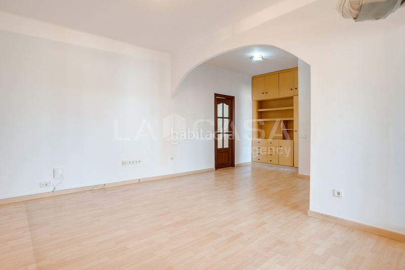 Foto 588eb2f0-57c4-4268-9a06-66843f4feaa8. Àtic a Centre Hospitalet de Llobregat (L´)