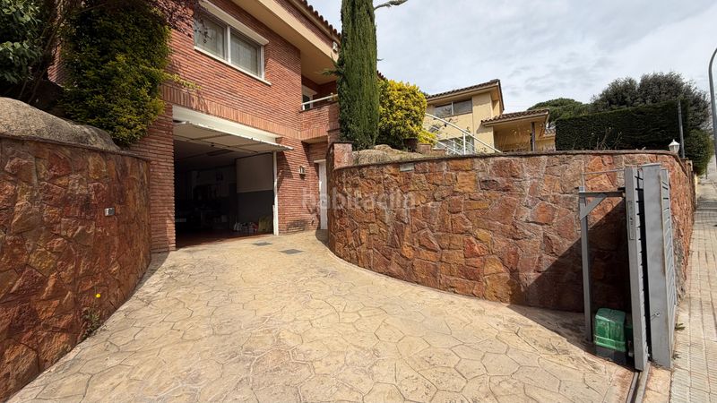 Foto b5ead092-4911-4802-80fc-e4c52017d99b. Xalet amb calefacció aparcament piscina a Vallromanes
