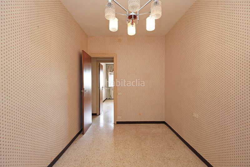 Foto 0a7548f1-d093-411c-a161-12c623a6d708. Pis a Centre Esplugues de Llobregat