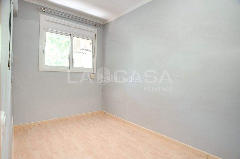 Foto c848e872-f6af-405d-8997-96c19537a33f. Pis a La Verneda - La Pau Barcelona