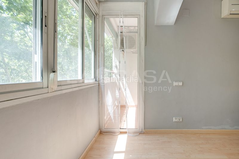 Foto ed9a9003-b3f7-42d7-bc69-55bd651a9cbc. Pis a La Verneda - La Pau Barcelona