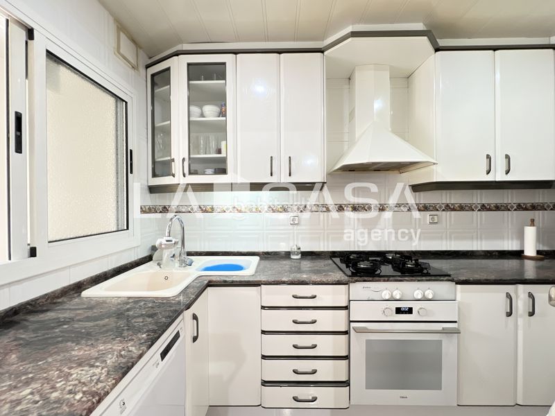 Foto d113028f-7618-4f50-a424-7e7d1994c4dd. Casa amb calefacció aparcament a Gorg Badalona