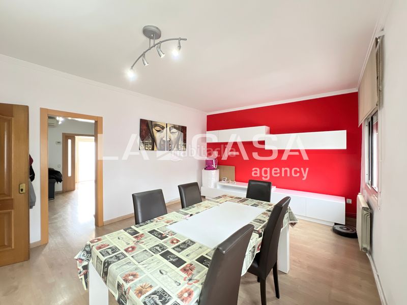 Foto d2dbada3-2b0e-401f-b496-edf0c0a5baa2. Casa amb calefacció aparcament a Gorg Badalona