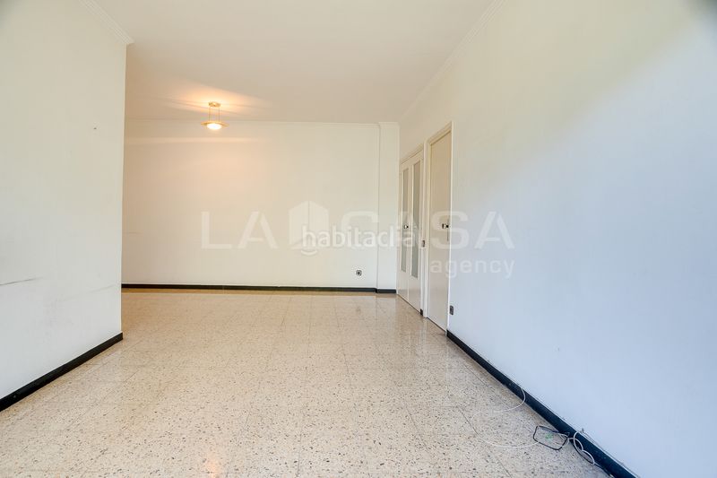 Foto d97703ad-5a94-470f-a90d-6cd26170410c. Pis a La Verneda - La Pau Barcelona