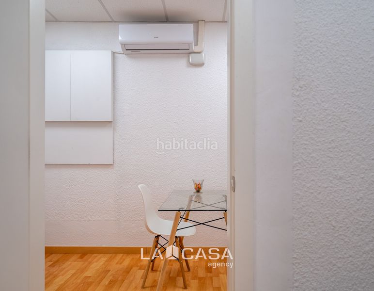 Foto 19d42d7b-e62d-4163-8ae8-3c853c470af1. Local comercial a Tres Torres Barcelona