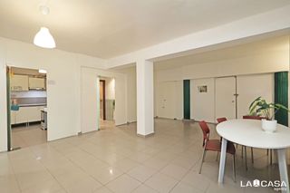 Local Comercial a Plaça de las Navas