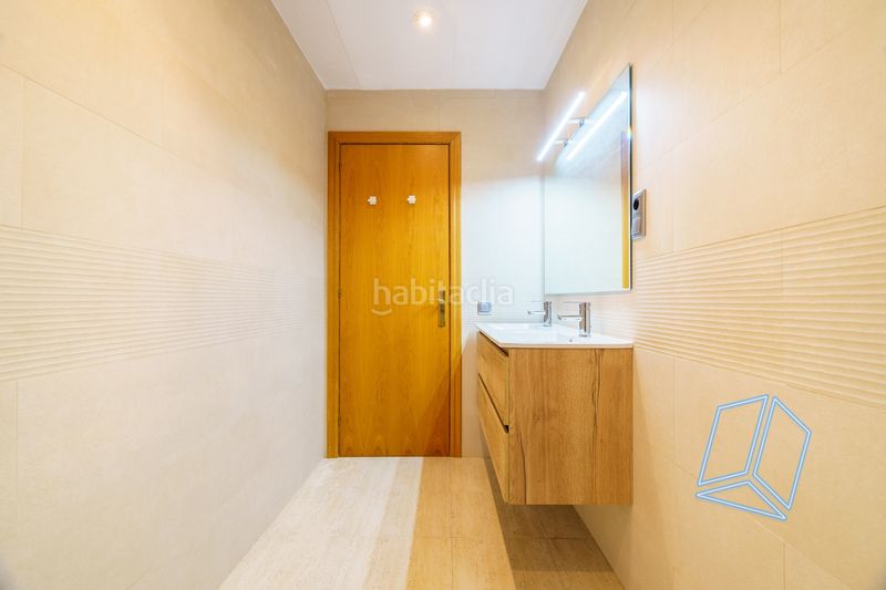 Foto f8bd7e08-e60b-4977-b69c-1825357538a8. Pis a Vila de Gràcia Barcelona