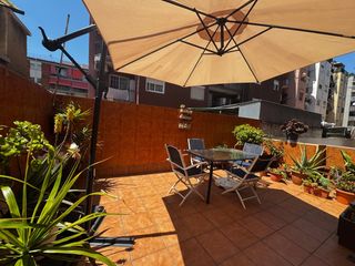 Pis  Carrer de la igualtat. Piso alquilado!!!!!  oportunidad con terraza en la mejor zona de