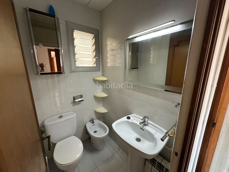 Foto 7bd8ec5a-f2e3-43d7-8280-fe6b2f659e6d. Pis a Sants-Badal Barcelona