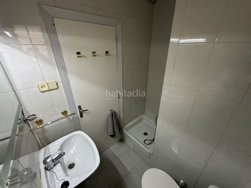 Foto a23d5ba3-6e7b-4262-bd79-3affdf6d4e6b. Pis a Sants-Badal Barcelona
