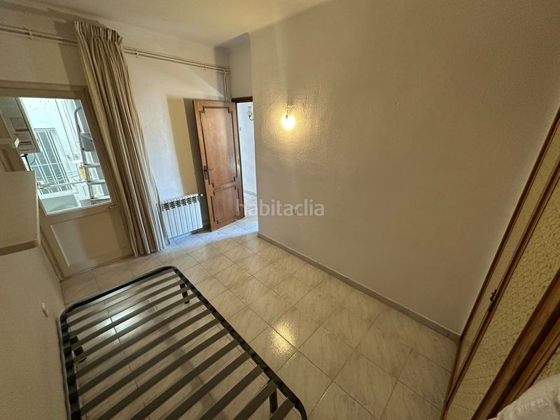 Foto f2e1e5f9-bb3e-4ff1-987d-8dcc6c5c0b76. Pis a Sants-Badal Barcelona