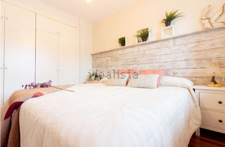 Foto da76c5a8-c853-4247-a654-e5ab22fdec5b. Casa adossada a Bellamar Castelldefels