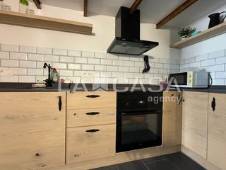 Local Comercial  Carrer milton. Local vivienda sin cedula