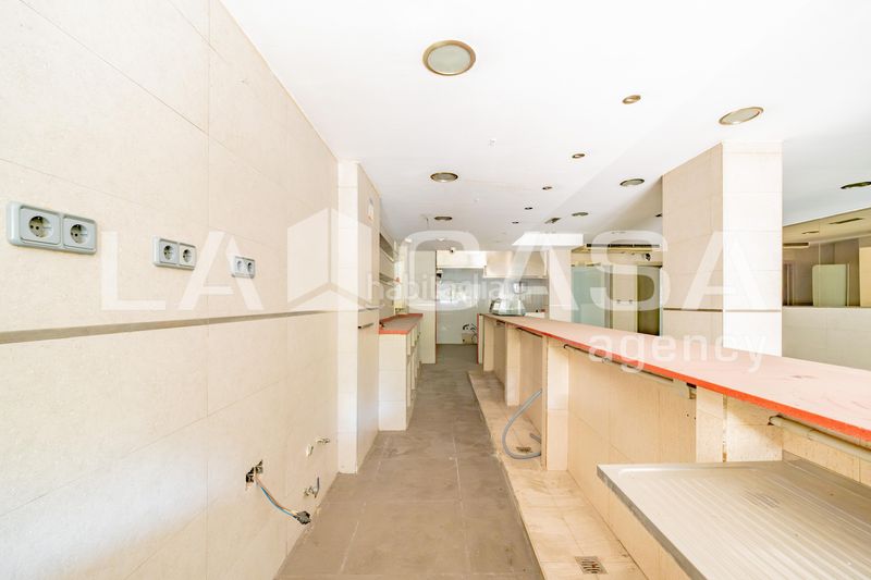 Foto f0abbf19-f4aa-442b-bbdc-cabd9481b2bf. Local comercial a Barrio de Benimaclet Valencia