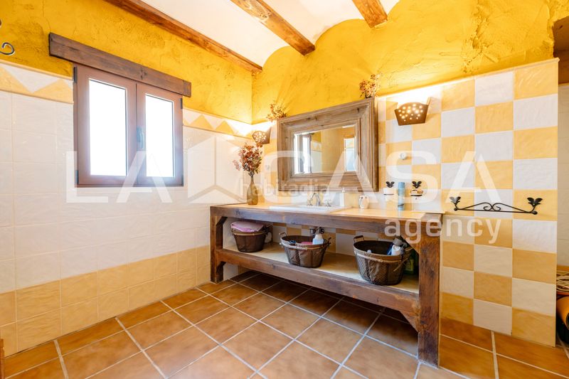 Foto c2cf4313-0244-4ec7-b48a-f23a47751b7b. Casa a Requena