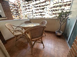 Pis  Carrer del cardenal reig. Cuatro habitaciones