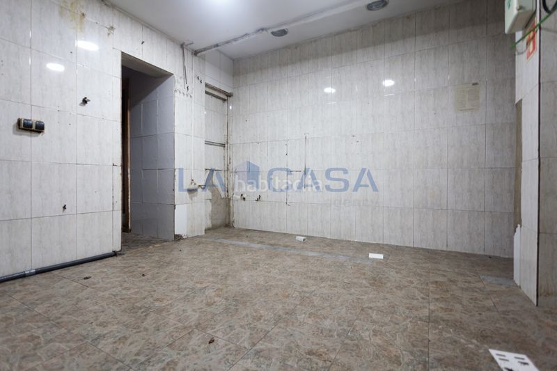 Foto 5b025ff1-ba2a-436d-a773-adade7936d93. Local comercial a Fort Pienc Barcelona