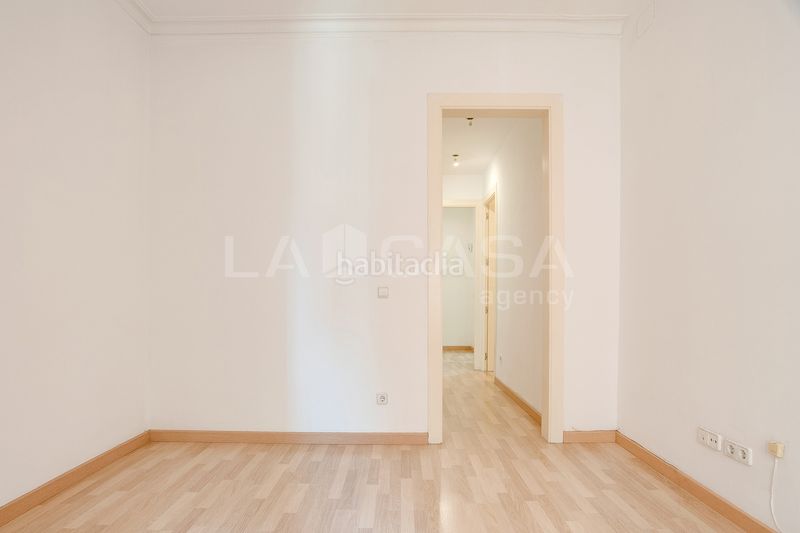 Foto 1d415e67-be02-42e8-9c53-9911286c81cb. Pis amb calefacció a Sagrada Família Barcelona