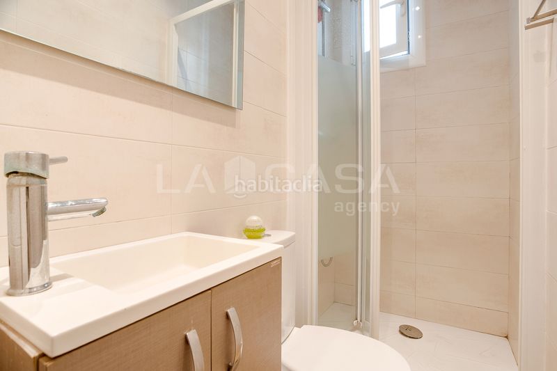 Foto aae3e4a2-e11c-472c-b3f2-09100e4c4cea. Pis amb calefacció a Sagrada Família Barcelona