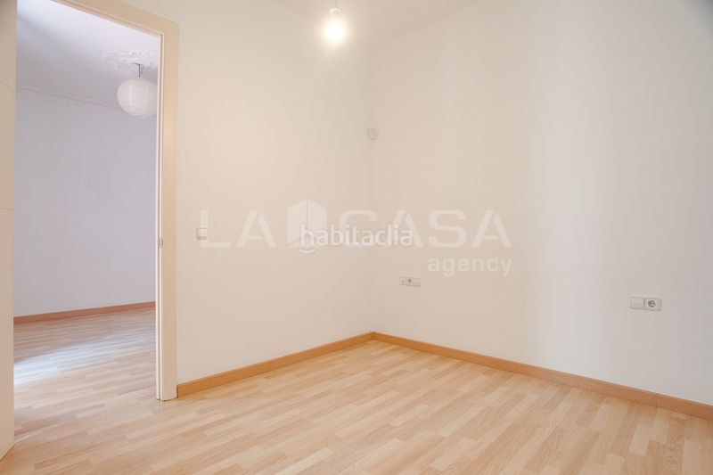 Foto ca7b41a1-ce5e-4a24-b825-22e1435b5326. Pis amb calefacció a Sagrada Família Barcelona