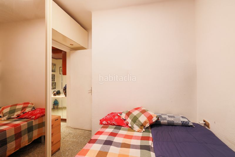 Foto 7440a253-4c4e-4d1d-afce-5bcf78a9433b. Pis a La Bordeta Barcelona