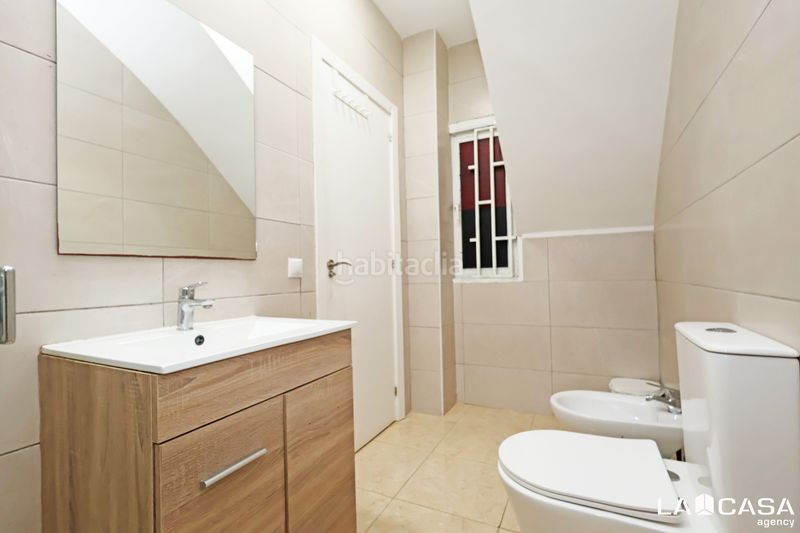 Foto 0c739bd5-ce05-4e42-bde6-58721a206797. Rez-de-chaussée avec chauffage dans Collblanc Hospitalet de Llobregat (L´)