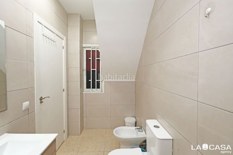 Foto 25b00cbe-e0d4-49fe-9e83-a49c66c88663. Rez-de-chaussée avec chauffage dans Collblanc Hospitalet de Llobregat (L´)