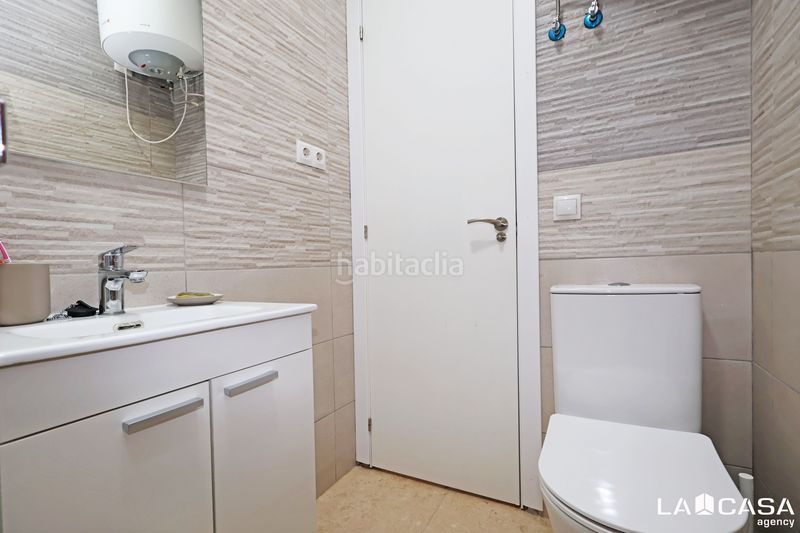 Foto 7aaf7af8-3c77-40b4-adb7-84cfecfd979f. Rez-de-chaussée avec chauffage dans Collblanc Hospitalet de Llobregat (L´)