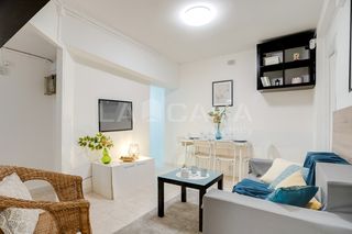 Planta baixa  Carrer de santa carolina. Planta baja dos habitaciones