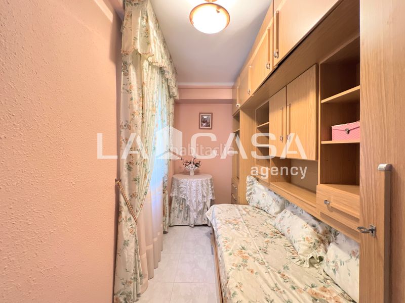 Foto e9c4c1fa-939c-4a02-aa97-4384e0c6e820. Àtic amb calefacció a Llefià Badalona