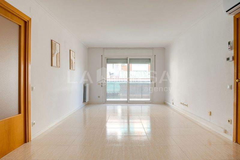 Foto 16e6bcce-d58b-496c-b787-3ffef1452b59. Pis amb calefacció a Centre Mollet del Vallès