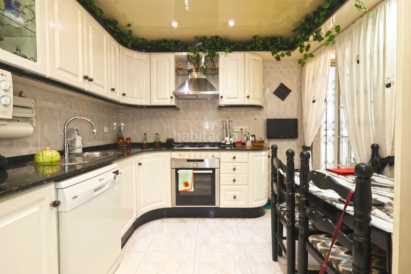 Foto 0d95ba00-5d01-43e2-87e1-57206d9eb5aa. Etagenwohnung mit heizung in Montesa Esplugues de Llobregat